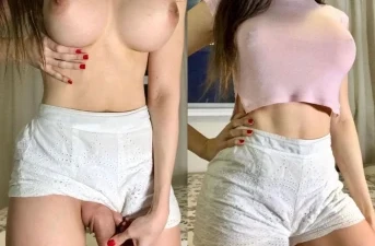 Trans au corps de rêve avec un cul et des seins sexy pour plan cul à Versailles